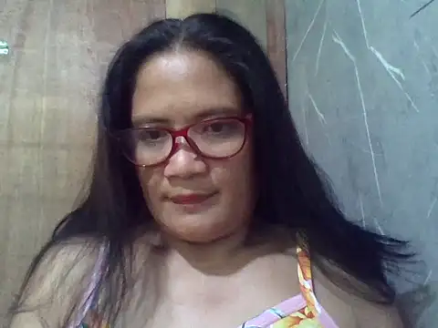 PinayZaira online show from 13, 5, 2026