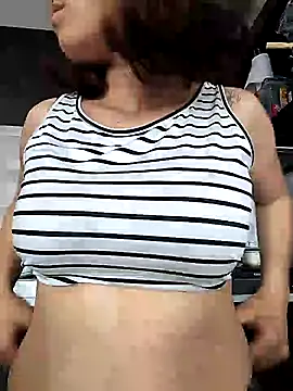 Snapshot of Akhanex01 chatting on 27, 6, 2026 Akhanex01 online show from 27, 6, 2026