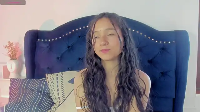 Honney Bunny18 online show from 2, 4, 2026