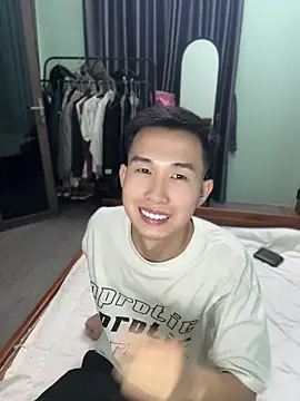 tuanhip online show from 13, 4, 2026