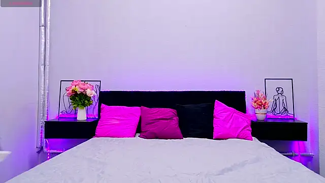 Nika Vibe online show from 4, 4, 2026