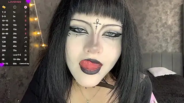 EmilyEmbears online show from 12, 6, 2026
