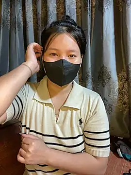 Mely2005 online show from 7, 4, 2026