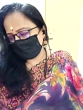 monisha cam online show from 17, 4, 2026