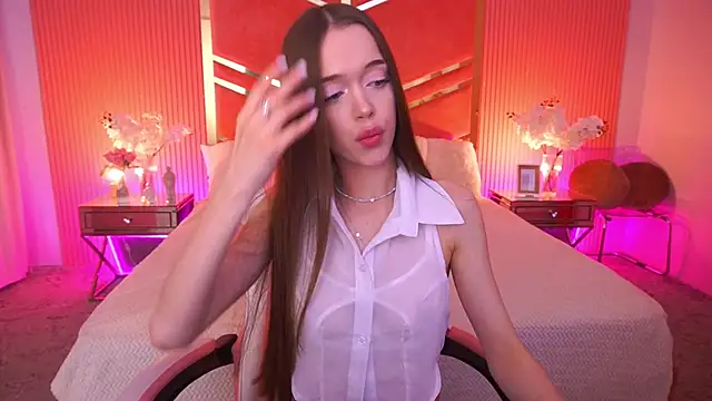 Snapshot of LunarDolly chatting on 11, 4, 2026 LunarDolly online show from 11, 4, 2026