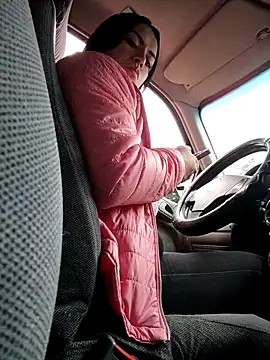 Snapshot of Lesli_26 chatting on 7, 4, 2026 Lesli 26 online show from 7, 4, 2026