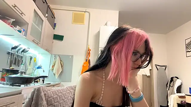 WifeAileen online show from 19, 5, 2026