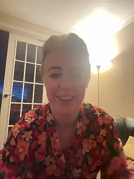 Laylaskyexx online show from 9, 4, 2026