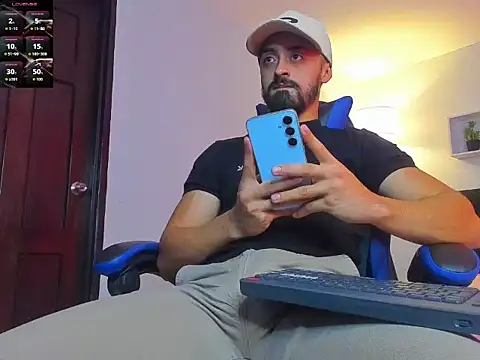 Snapshot of David_Onfire chatting on 27, 4, 2026 David Onfire online show from 27, 4, 2026
