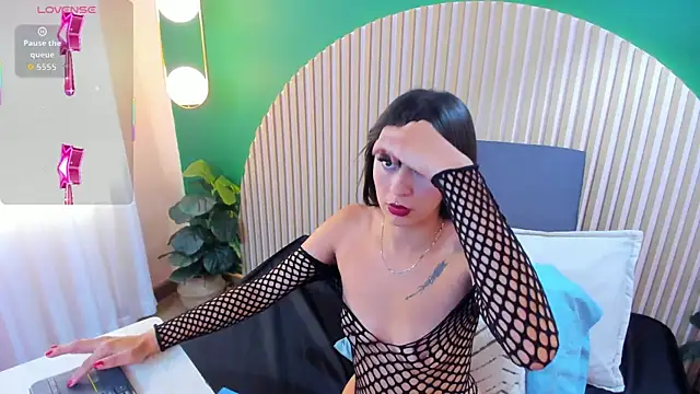 Alicecoule  online show from 30, 4, 2026