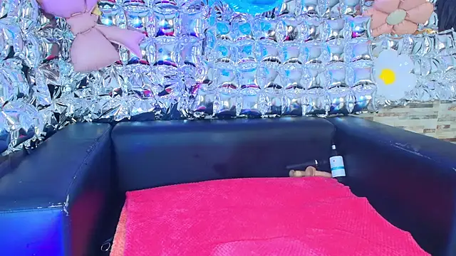 candy-paris online show from 25, 5, 2026