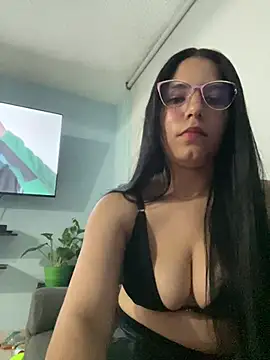 IsabelaRivers online show from 10, 4, 2026