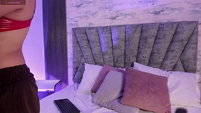 Snapshot of Shashadeluxe chatting on 3, 4, 2026 Shashadeluxe online show from 3, 4, 2026