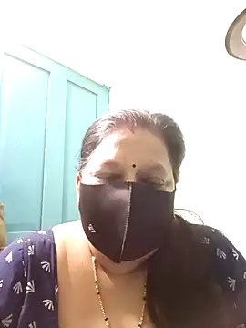 Snapshot of PINKI_024 chatting on 7, 4, 2026 PINKI 024 online show from 7, 4, 2026