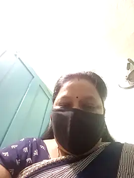 Snapshot of PINKI_024 chatting on 10, 4, 2026 PINKI 024 online show from 10, 4, 2026