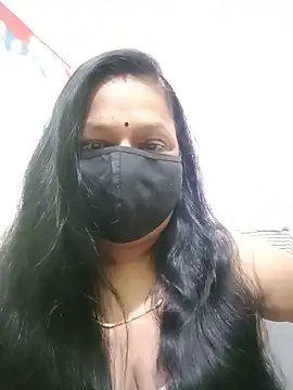 Snapshot of PINKI_024 chatting on 27, 5, 2026 PINKI 024 online show from 27, 5, 2026
