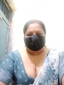 Snapshot of PINKI_024 chatting on 28, 5, 2026 PINKI 024 online show from 28, 5, 2026