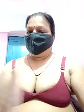 Snapshot of PINKI_024 chatting on 1, 6, 2026 PINKI 024 online show from 1, 6, 2026