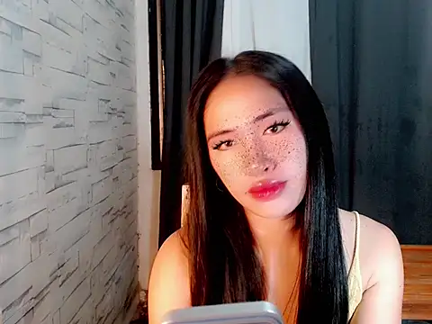 urasiankylie online show from 15, 4, 2026