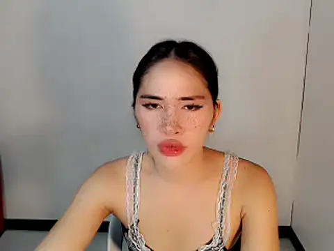 urasiankylie online show from 25, 4, 2026