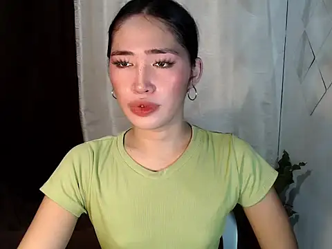 urasiankylie online show from 13, 5, 2026