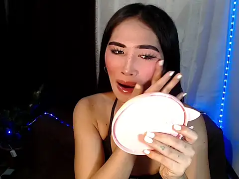 Snapshot of urasiankylie chatting on 9, 6, 2026 urasiankylie online show from 9, 6, 2026
