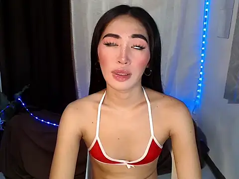 Snapshot of urasiankylie chatting on 20, 6, 2026 urasiankylie online show from 20, 6, 2026