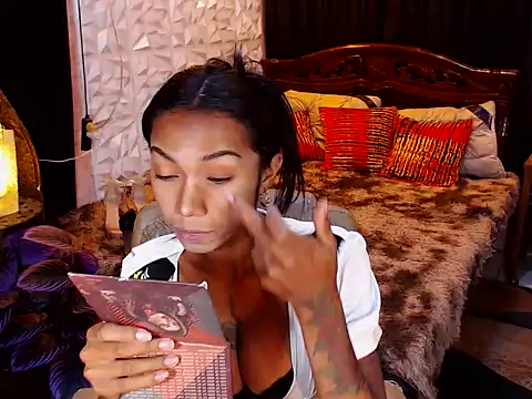 SluttyWhoreAra online show from 21, 4, 2026