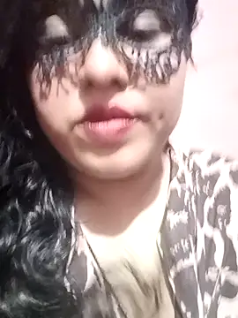 Maskedcurves online show from 9, 4, 2026