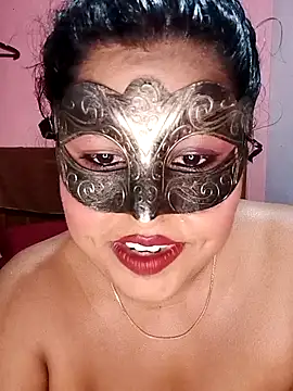 Maskedcurves online show from 20, 4, 2026