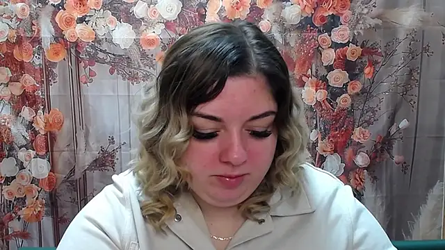 Snapshot of AdelinaMaster chatting on 8, 4, 2026 AdelinaMaster online show from 8, 4, 2026