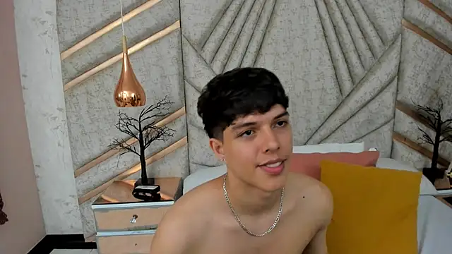 DamiaanXx online show from 7, 5, 2026
