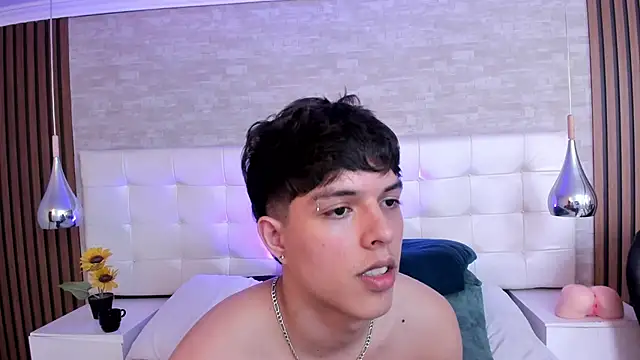 DamiaanXx online show from 11, 5, 2026