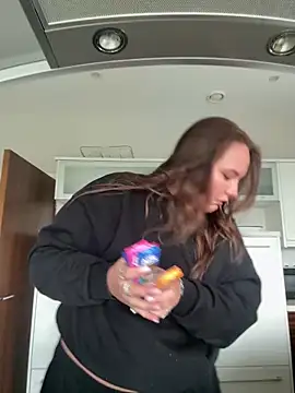 Hollpopss online show from 17, 4, 2026