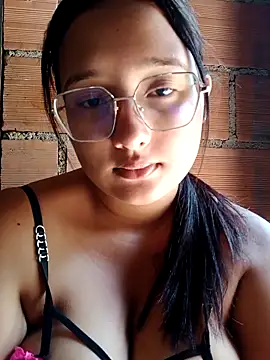 Snapshot of naughty_girl_hot_ chatting on 4, 4, 2026 naughty girl hot online show from 4, 4, 2026