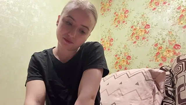Snapshot of SabinaHaggen chatting on 16, 4, 2026 SabinaHaggen online show from 16, 4, 2026