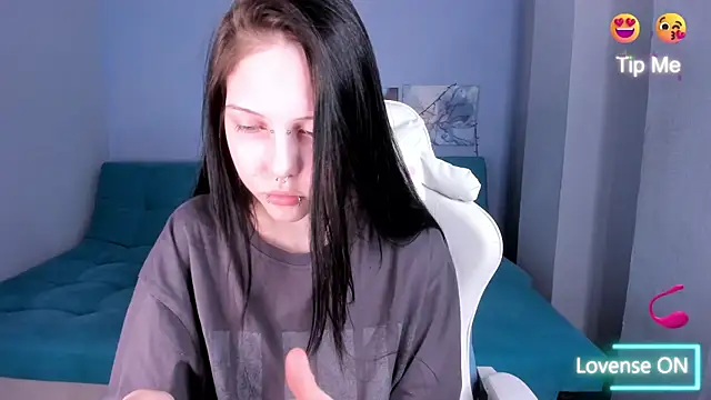 Snapshot of SugarBunny18 chatting on 2, 6, 2026 SugarBunny18 online show from 2, 6, 2026