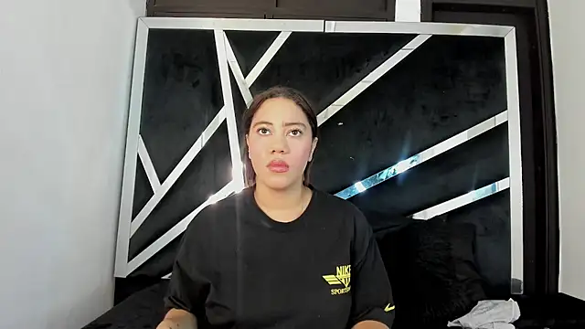 Snapshot of Daphne_cuteht chatting on 9, 4, 2026 Daphne cuteht online show from 9, 4, 2026