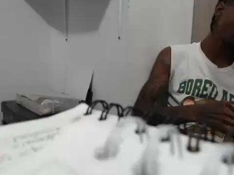 Snapshot of burrodelacosta chatting on 2, 4, 2026 burrodelacosta online show from 2, 4, 2026