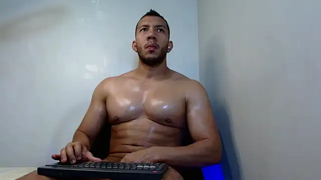 Snapshot of georgeholl chatting on 11, 6, 2026 georgeholl online show from 11, 6, 2026