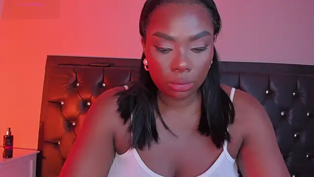 hugeboobs-ebony online show from 19, 5, 2026