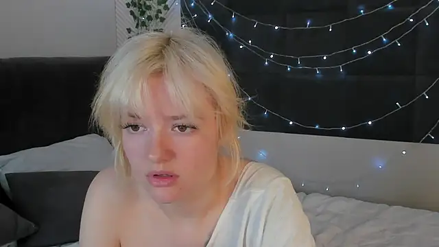 LunaaBee online show from 18, 5, 2026