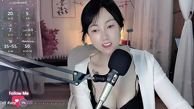 Snapshot of noomi-1111 chatting on 17, 5, 2026 noomi-1111 online show from 17, 5, 2026