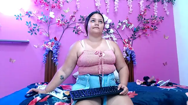 Snapshot of starfishanal21 chatting on 9, 4, 2026 starfishanal21 online show from 9, 4, 2026