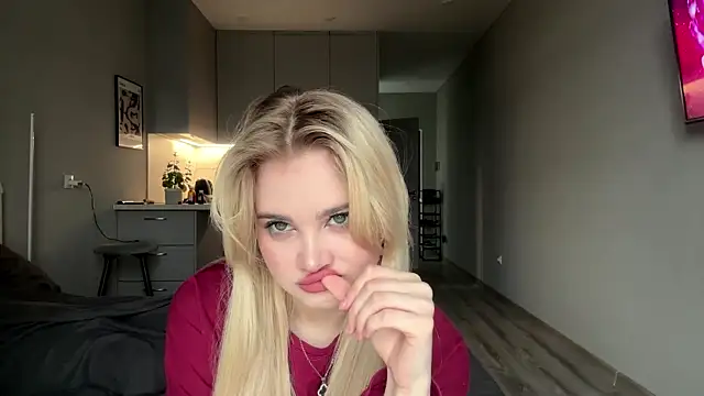 kirtova  online show from 18, 4, 2026