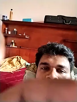 Snapshot of anuuu54 chatting on 7, 4, 2026 anuuu54 online show from 7, 4, 2026