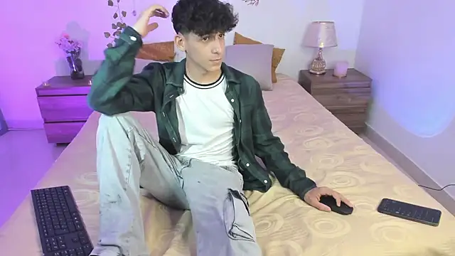 Snapshot of Alazbel8 chatting on 15, 5, 2026 Alazbel8 online show from 15, 5, 2026