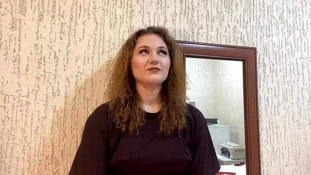 SopfieNiktasha online show from 4, 4, 2026