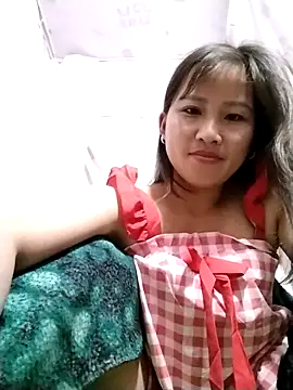 Snapshot of Yo-must chatting on 1, 5, 2026 Yo-must online show from 1, 5, 2026