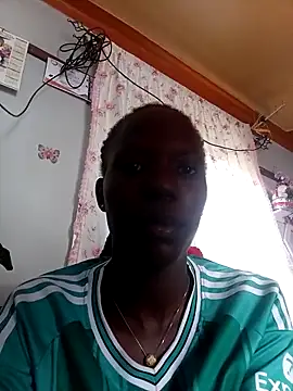 Snapshot of KLASSY77 chatting on 11, 4, 2026 KLASSY77 online show from 11, 4, 2026